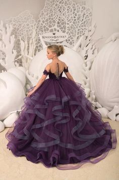 Please read our store policies before placing your order here https://www.etsy.com/ru/shop/Butterflydressua/policy Beautiful Purple flower girl dress with multilayered skirt, corset with lace applique, buttons, and lacing. Item material: upper layer of the skirt- tulle middle layer of the skirt- Purple Flower Girls, Purple Flower Girl Dress, Dress Quinceanera, Princess Flower Girl Dresses, Princess Flower, Dress Homecoming, Cute Prom Dresses