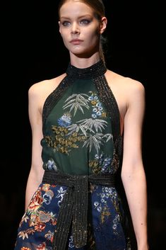 Gucci Spring 2015 Ready-to-Wear Fashion Show | Vogue Gucci 2023 Spring Summer, Paul Poiret, Summer Designs, Gucci Spring, Gucci Dress, Looks Chic, Glam Rock, 2015 Fashion, Milan Fashion