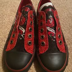 New. Unused. Youth Shoes, Shoes Color, Ed Hardy, Workout Accessories, Kids Shoes, Black Red, Shoes Sneakers, Black And Red, Sneakers