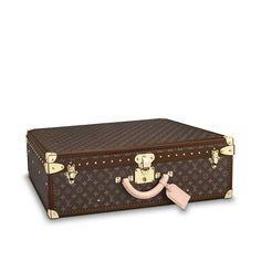 LOUIS VUITTON® - Alzer 70 - Vuittonite Boutique Louis Vuitton, Louis Vuitton Trunk, Louis Vuitton Store, Women Travel, Airport Fashion, Brown Women, Round Leather, Louis Vuitton Official, Art Of Living