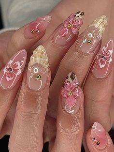 Tropical Flower Nails, Acrylic Nails Almond, Nails With Gold, French Tip Press On Nails, Tropical Nails, Press On Nails Medium, Cute Simple Nails, Summery Nails, Girly Acrylic Nails