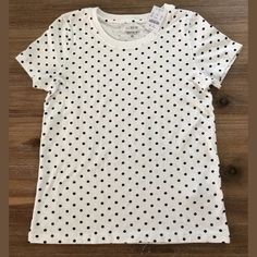 Nwt J Crew Factory Broken In Knit T Shirt Pokadot Xs Women Nwt Xs Women’s T Shirt With Navy Dots. Small Pulls Are Noted In The Photos. This Is The Exact Condition From The Factory Store. Measurements Are In Photos. Knit T Shirt, The Factory, Knitted Tshirt, J Crew Factory, J Crew, Blue White, Dots, Short Sleeves, Blue And White