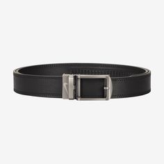 Meet your new classic wear-with-anything belt. Featuring a brushed metal buckle with a ratchet strap closure system, this versatile belt helps keep things snug while looking good. Nike Belt, Classic Wear, Ratchet Straps, Belt Black, Brushed Metal, Looking Good, New Classic, Metal Buckles, Black Belt