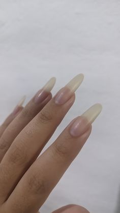 long natural nails 🫶🏻 Acrylic Nails That Look Like Real Nails, Long Nails Vs Short Nails, Long Nails Without Nail Polish, Natural Long Nails Almond, Natural Claw Nails, Long Nails Natural Aesthetic, Long Nail Natural, Long Nails Black Women, Perfect Nails Natural