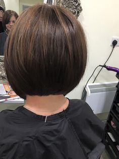 Inverted Lob Bob Hairstyles, Smooth Lob Haircut, Inverted Bob Haircuts With Bangs, Bangs With Inverted Bob, Inverted Lob With Bangs, Long Inverted Bob With Layers And Bangs, Wavy Inverted Bob With Bangs, Short Inverted Bob Haircuts