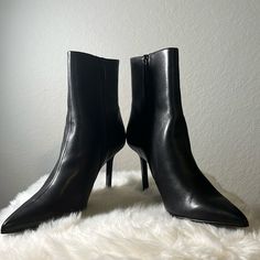 Steve Madden Iyanna Bootie Black Leather Size 10m 3 1/2 Heel Height Zipper Closure Brand New (Never Worn) W/O Original Box Pointy Toe Classic Fall Boots With 4-inch Heel, Sleek Boots With 4-inch Heel For Night Out, Edgy Fitted Ankle-high Boots, Classic Heels For Night Out In Fall, Classic Pointed Toe Boots For Night Out, Fitted Faux Leather Boots With 4-inch Heel, Pointed Toe Boots With 4-inch Heel In Faux Leather, Faux Leather Heeled Boots With Pointed Toe, Faux Leather Boots With 4-inch Pointed Heel