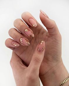 Smink Inspiration, Gold Nail, روتين العناية بالبشرة, Elegant Nails, Nail Arts, Gold Nails