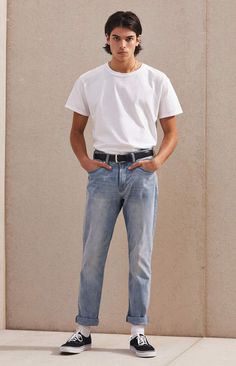 90s Men Outfits, Blue Jeans Outfit Men, Light Blue Jeans Outfit, 90s Outfit Men, Oversize Tshirt, Western Outfits Men, Outfit Retro