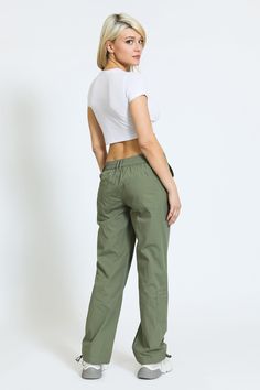 Introducing the TRACY CARGO PANT - MARTINI OLIVE, a versatile addition to your wardrobe that combines comfort with style. Crafted from high-quality materials, these cargo pants are designed to keep you looking chic while providing the ease of movement you desire. Key Features Fabric Contents: Made from 100% cotton, these pants guarantee a soft and breathable experience, perfect for all-day wear. Straight Leg Fit: The straight leg design offers a flattering silhouette that can be dressed up or do Martini Olive, Martini Olives, Leg Design, Cargo Pant, Martini, Cargo Pants, Straight Leg, Dress Up, Key