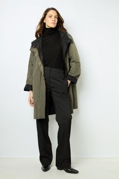 REVERSIBLE TECHNICAL POLYESTER PARKA WHICH COMBINES COMFORT AND STYLE. STRAIGHT CUT AND WAISTED TWO-TONE PLAIN MATERIAL MID-LENGTH PARKA HOODED NECK LONG SLEEVES CONCEALED ZIP FASTENER AND SNAP S Gerard Darel, Green And Khaki, Khaki Green, Straight Cut, Welt Pocket, Mid Length, Drawstring Waist, Parka, Trench Coat