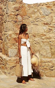 Beach Chic Fashion, Tropical Outfit, Wide Leg Pant Suit, Ibiza Outfits, Pants Suit, Two Piece Set, Spring Summer Outfits, Outfits Aesthetic, Holiday Outfits