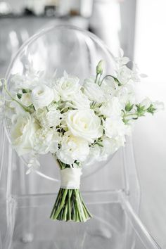 Classy White Wedding Bouquet, Modern Classic Wedding Bouquet, White Garden Style Bridal Bouquet, White Wedding Flowers 2023, White Elegant Bouquet, White Bridal Party Bouquets, Wedding Bouquets All White, White Christmas Bouquet, Long Stem White Bouquet