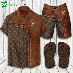 Lv Flip Flops, Hawaii Shirts, Casual Dating, Hawaiian Beach, Sun Beach, African Men Fashion, Lv Monogram, Beach Shirt, Color Mix