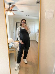 The best of comfort and style with this jumpsuit Pregnancy Jumpsuit Outfit, Pregnancy Style, Pregnancy Pillow, Maternity Style, Office Essentials, Beauty Favorites