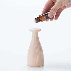 Hinoki Aroma Stand - IPPINKA Wood Diffuser, Hinoki Wood, Making Essential Oils, Cypress Wood, Aroma Essential Oil, Essential Oil Set, Essential Oil Bottles, Natural Scents, Oil Blends