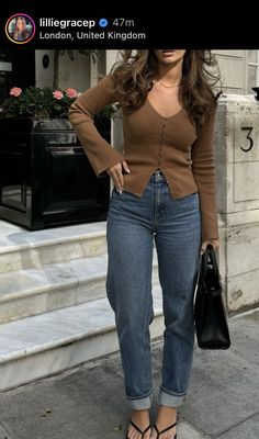 Date Day Outfit Fall, Fall Mom Aesthetic, Cropped Button Up Cardigan Outfit, Cute Outfits For First Date, Short Torso Outfits Style, Winter Outfits For Big Bust, Cardigan Cropped Outfit, Casual California Outfits, Sweater Button Up Outfit