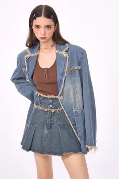 blue distressed denim jacket, jean blazer jacket, fairy grunge outfit ideas, denim jacket outfit Blazer Bleu, Winter Streetwear, Jeans Outfit Summer, Blazer Jeans, Crop Top Dress, Distressed Denim Jacket