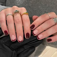 31 Simple Trending Autumn Nail Designs 13 Square Oval Nails, Old Money Nails, Biab Nails, Money Nails, Maroon Nails, Ideas Uñas, Short Square Nails, Casual Nails, Work Nails