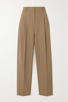 Every wardrobe needs a pair of expertly tailored pants just like TOTEME's. Designed to sit high on the waist, they're cut from recycled grain de poudre and pressed with double pleats through the hips and wide legs. Thread a slim belt through the loops for a refined finish. Pleated Pants For Women, Ross Shopping, Vietnam Outfit, Womens Slacks, Beige Dress Pants, Street Style Ideas, Tan Dress Pants, Elegant Pants, Grad Outfits