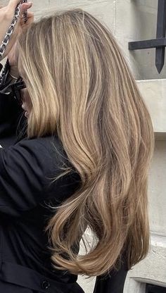 Brunette Hair Dyed Blonde, Hair Inspo Dark Blonde, Golden Babylights Brunette, Layered Hair With Blonde Highlights, Dark Blonde Dyed Hair, Brunette To Dirty Blonde, Dark Brown Hair Dyed Blonde, Brown With Blonde Streaks, Dark Natural Blonde