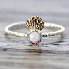 Mermaid Shell Crown and Opal Ring Shell Crown, Shell Crowns, Gemstone Solitaire Ring, Mermaid Shell, Ring Elegant, Mermaid Jewelry, Ring Opal, Mermaid Life