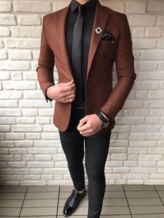 Blazer Colours, Suits Groom, Stylish Mens Suits, Blazer Outfits Men, Slim Fit Suit Men, Brown Suit, Formal Men Outfit, Classy Suits, Formal Fashion