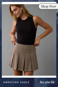 Soft knit fabric with a hint of stretch/Elastic waist/Pleats/Plaid print/Shorts underneath! Plaid Pleated Skirt Outfit, Plaid Mini Skirt Outfit, Fall Mini Skirt, Knit Plaid, Plaid Skort, Pleated Skirt Outfit, Fall Skirt, White Jeans Men, Fall Closet