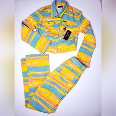 Incredibly Rare Deadstock Karl Kani Signature Watercolor Turquoise/Aqua And Yellow Flare Jeans From The 1990s And Matching Denim Jacket. Brand New With Tags Still Attached! Size Says 10 But Measurements Are 28 X 34. I Think They Fit More Like A Size 4 Long Or A 27/28 In Us Women's Sizing. Jacket Tag Says Large But Again, Vintage Sizing Runs Small. I'm A Size 4 And The Jacket Fits Me. There Are A Couple Of Insignificant, Tiny Pinholes Near The Cuff Of One Leg Of The Pants Where The Jeans Were Pin Denim Jeans Jacket, Tie Dye Denim, Studded Denim, Flare Denim Jeans, Karl Kani, Jeans Jacket, Denim Jean Jacket, Denim Flares