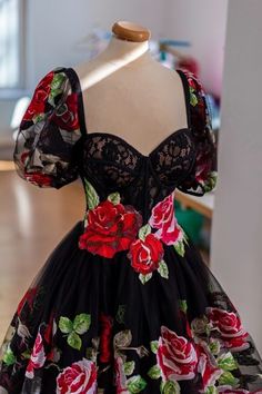 Plus Size Prom Dresses Short, Unique Dress Design, Sweetheart Evening Dress, Floral Lace Wedding Dress, Black Tulle Dress, Short Sleeve Floral Dress, Theme Dress, Evening Dresses Plus Size, Mexican Dresses