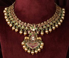 Neckpiece Jewelry Gold, Pachi Work Jewellery, Gold Earrings Studs Simple, Necklace Set Indian Bridal Jewelry, Fashion Jewelry Necklaces Gold, Mango Mala, Gold Temple Jewellery, Antique Necklaces Design, Antique Gold Jewelry Indian