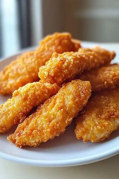 Crispy Chicken Tender Recipes, Buttermilk Chicken Recipes, Easy Chicken Tenderloin Recipes, Chicken Tenders Crispy, Oven Fried Chicken Tenders, Homemade Chicken Strips, Buttermilk Chicken Tenders, Homemade Chicken Tenders, Chicken Strip Recipes