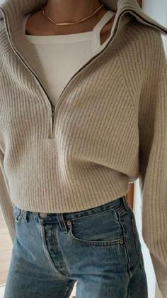 Thanksgiving Outfit Ideas, Cute Thanksgiving Outfits, What To Wear Fall, Thanksgiving Outfit Women, Look Adidas, Estilo Indie, Thanksgiving Outfits, Skandinavian Fashion, Style Inspiration Casual