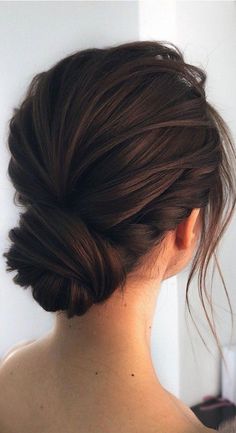 Messy Wedding Hair, Beautiful Wedding Hair, Wedding Hair Side, Bridal Hair Updo, Elegant Wedding Hair, Fresh Hair, Wedding Hair Inspiration, Low Bun, Hair Up Styles