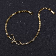 This stethoscope bracelet makes a perfect gift for doctors, nurses, or anyone in the medical field. Makes a perfect graduation gift for medical students. Made with high quality stainless steel with 18K gold plating and Rose Gold plating that will not fade or change color. Hypoallergenic Gold Surgical Steel Jewelry, Doctor Bracelet, Stethoscope Bracelet, Medical Student Graduation, Doctor Jewelry, Personalized Stethoscope, Stethoscope Charms, Souvenir Jewelry, Arabic Jewelry