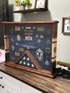 Military shadow box, perfect for a retirement gift, custom insignias available for each branch with epoxy to match! Please message the shop for custom orders! Military Office Decor, Military Office, Military Pride, Shadow Box Ideas, Family Tattoos, Display Cases, Military Police, Retirement Gift