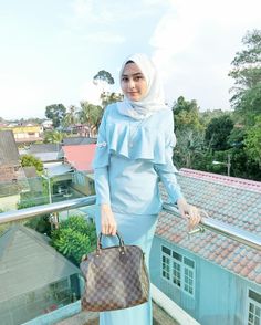 594.1k Followers, 498 Following, 1,457 Posts - See Instagram photos and videos from My life, My rules, My Way (@syima_eima) Syima Eima, Mode Batik, Fashion Outfits Hijab, Kurung Modern, My Life My Rules, Muslimah Dress, My Rules, Muslim Dress