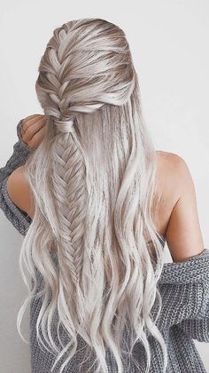 Bohemian Wedding Hair, 2018 Hair, Fishtail Braid Hairstyles, Fishtail Braids, Long Box Braids, French Braid Hairstyles, Boho Wedding Hair, Braid Hairstyle, Loose Braids