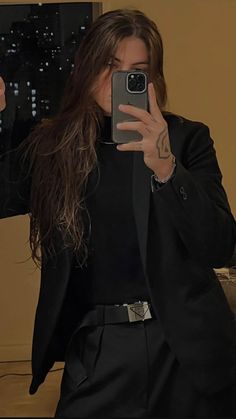 Masc Women, Woman In Suit, Masc Outfits, Ugly Christmas Sweaters, Tomboy Outfits, Tomboy Style Outfits, Androgynous Fashion, Looks Street Style, Black Suit