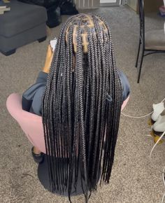 Medium Knotless Box Braids Long Peekaboo, Peekaboo Big Knotless Braids, Large Peekaboo Knotless Braids, Baddie Knotless Braids, Black Braids With Brown Peekaboo, Long Braid For Black Women, Knowles’s Peekaboo Braids, Girl Hair Colors, Braided Hairstyles For Black Women Cornrows