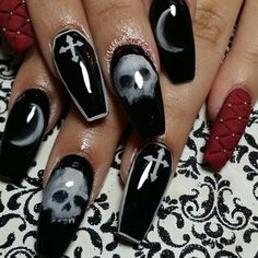 Vampire Nails, Nails Goth, Horror Nails, Nails Kids, Pretty Poison, Black And White Nails, Skull Nails, Punk Nails, Tips Nails