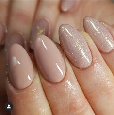 Permanent Polish Nails Ideas, Beige Glitter Nails, Ongles Beiges, Classy Almond Nails, Shellac Nail Designs, November Nails, Classic Nails, Gel Nail Colors, Nails Glitter