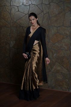 Black Sari, Sarees For Girls, Saree Wearing Styles, Saree Photos, Draping Fashion, Indian Saree Blouses Designs