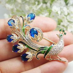 Peacock Colored Wedding Brooch Jewelry, Peacock Gifts, Peacock Brooch, Lucky Jewelry, Art Jewelry Design, Man Made Diamonds, Bird Brooch, Silver Prices, Emerald Jewelry