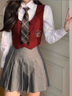 Cute Gryffindor Uniform, Gryfindor Girl Uniform, Cute Hogwarts Uniform, Harry Potter Clothes Gryffindor, Hogwarts Inspired Outfits Gryffindor, Gryffindor Outfit Uniform, Harry Potter Gryffindor Outfits, Harry Potter Outfit Ideas Gryffindor, Gryffindor Uniform Aesthetic