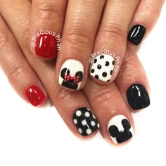 Mickey Minnie Nails Design, Disney Acrylic Nails Minnie Mouse, Minnie Mouse Gel Nails, Disney Nails Red And Black, Minnie Mouse Nails Simple, Nicky Mouse Nails, Mickey Mouse Gel Nails