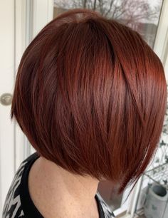 Auburn Hair Bob Haircut, Dark Copper Bob, Auburn Hair Bob, Short Auburn Hair Bob, Short Auburn Hair, Red Bob Hair, Red Hair With Blonde Highlights, Red Balayage Hair, Short Hair Cuts For Round Faces