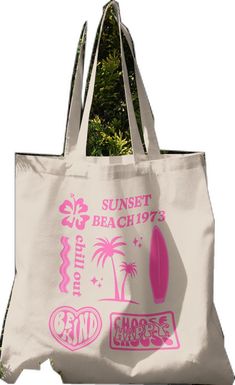 Retro Tote Bag For Vacation, Retro Vacation Tote Bag, Trendy Rectangular Canvas Beach Bag, Trendy Canvas Bag For Vacation, Trendy Pink Beach Bag For Daily Use, Cute Shoulder Bag For Vacation, Cute Vacation Shoulder Bag, Cute White Beach Bags, Trendy Pink Tote Beach Bag