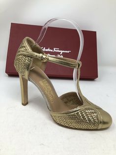 $725 New Salvatore Ferragamo Womens Shoes Gold Pumps Heels 6 C US 36.5 EU Designer Heels With Sculpted Heel And Ankle Strap, Designer Heels With Ankle Strap And Sculpted Heel, Luxury Gold Court Shoes With 4-inch Heel, Pointed Toe Heels For Galas, Luxury Court Shoes With 4-inch Heel For Gala, Gala Heels With Sculpted Heel And Round Toe, Gala Sculpted Heel Round Toe Heels, Luxury Medium Width Heels For Party, Luxury Formal Sandals With Round Toe