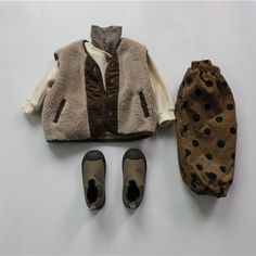 Khaki Bottoms With Elastic Waistband For Winter, Brown Winter Pants With Side Pockets, Winter Trousers With Patch Pockets, Fall Cotton Pants With Side Pockets, Fall Corduroy Pants With Patch Pockets, Winter Cotton Bottoms With Side Pockets, Fall Cotton Pants With Elastic Waistband, Winter Cotton Full-length Bottoms, Khaki Cotton Pants For Fall