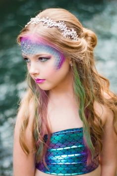 Mermaid Hair And Makeup, Simple Mermaid Makeup, Mermaid Costume Ideas, Girl Mermaid Costume, Mermaid Base, Little Mermaid Makeup, Mermaid Photo Shoot